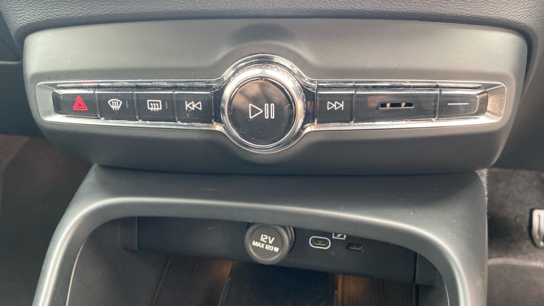 Volvo Xc40 170kW Recharge Plus 69kWh 5dr Auto Electric Estate